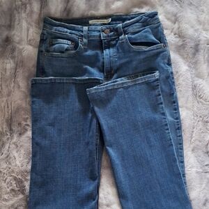 Levis Classic Blue Women's Jeans 725 High Rise Bootcut Western Denim Pants